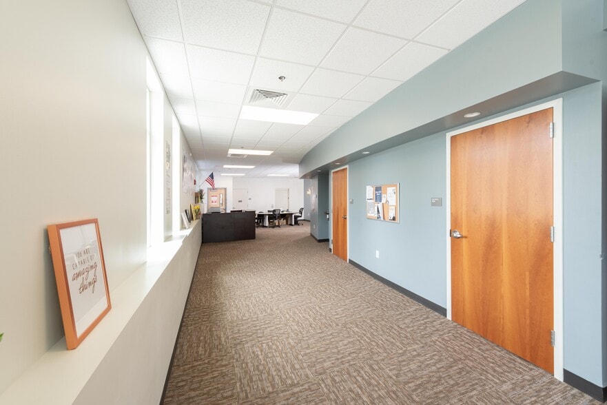 More Photos Of 661 Centre St, Brockton Medical For Sale