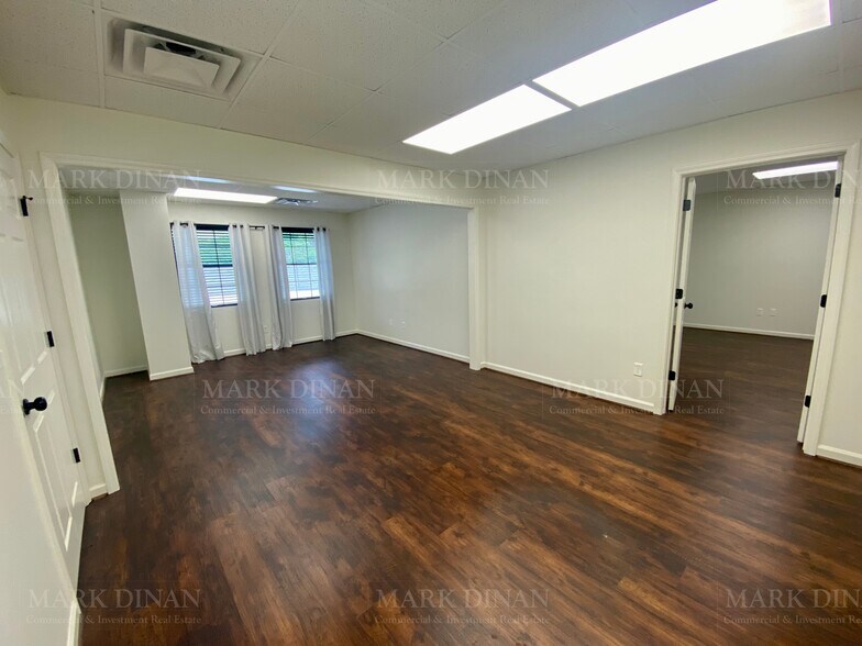More Photos Of 2050 Oak Mountain Dr, Pelham Office For Sale