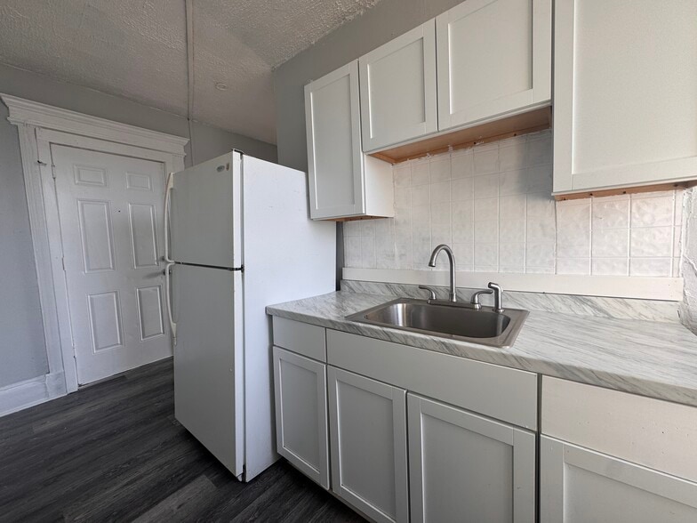 More Photos Of 48-50 Mitchell Ave, Waterbury Apartments For Sale