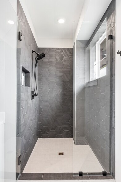 More Photos Of 1233 Lischey Ave, Nashville Apartments For Sale