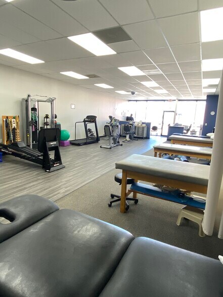 More Photos Of 17302-17330 Highway 3, Webster Unknown For Lease