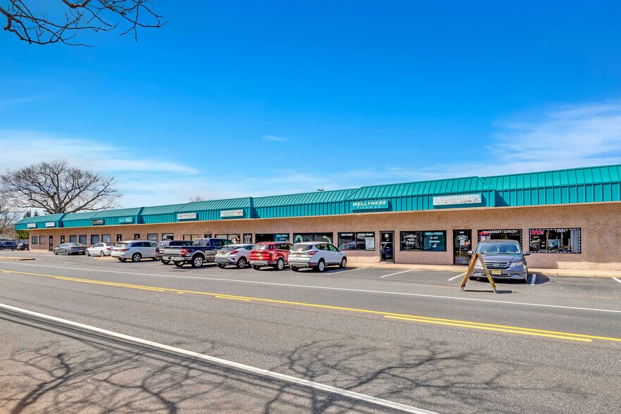 More Photos Of 621-639 Palmer Ave, Hazlet Township General Retail For Lease