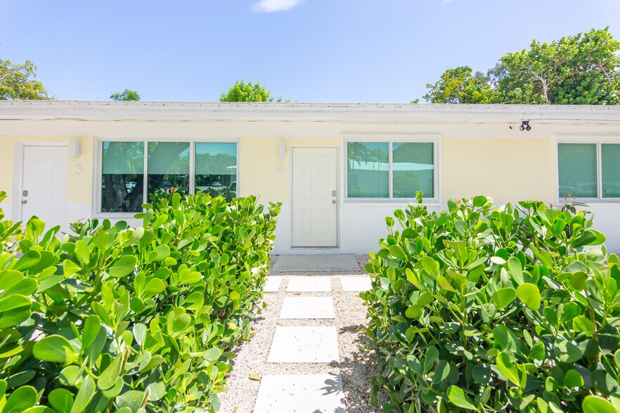 More Photos Of 190-194 NE 90th St, Miami Apartments For Sale