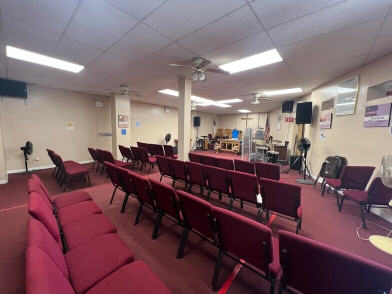 More Photos Of 303 E 98th St, Brooklyn Religious Facility For Sale