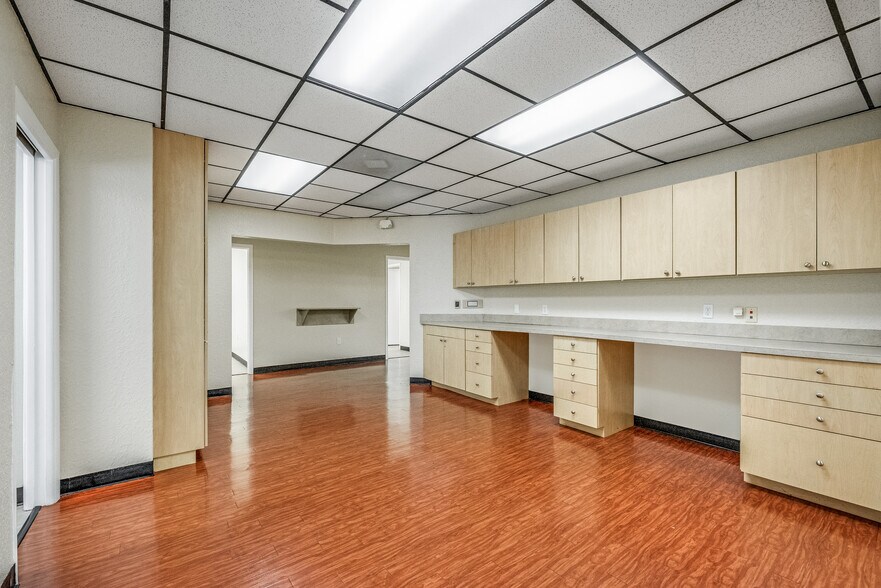 More Photos Of 255 Fortenberry Rd, Merritt Island Medical For Sale