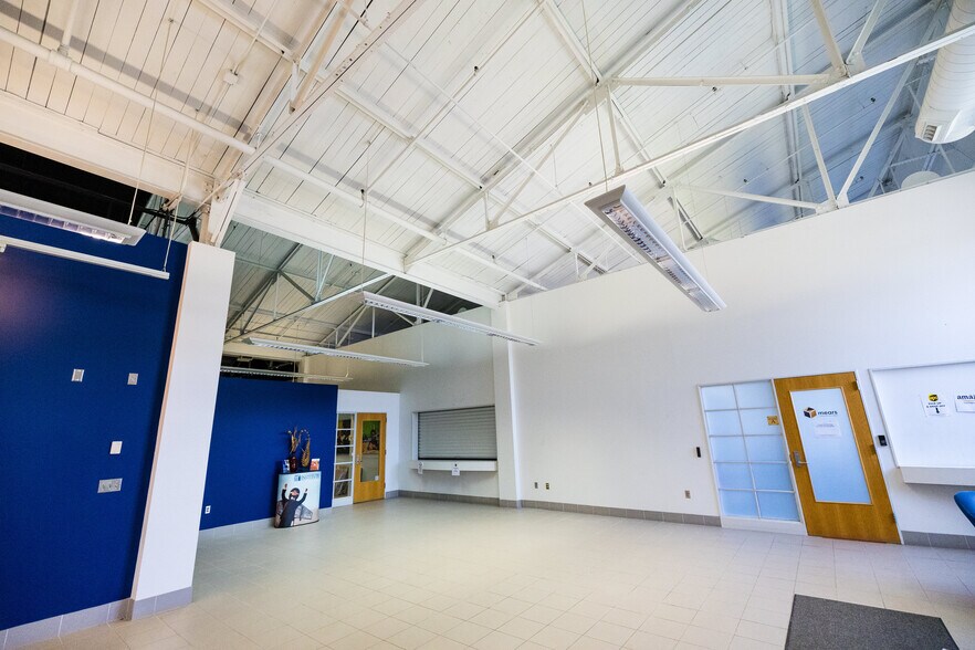 More Photos Of 711 W Pickard St, Mount Pleasant Manufacturing For Sale