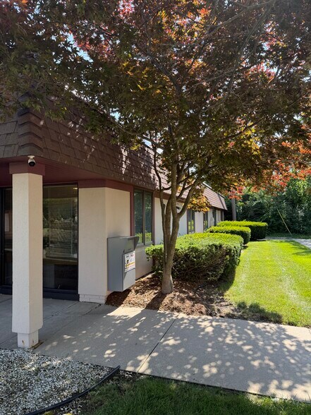 More Photos Of 1516 Trimble Ave, Kalamazoo Office For Sale