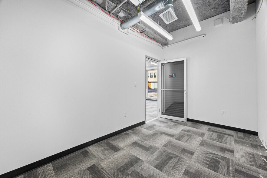 More Photos Of 88-94 Elm St, Rochester Office Residential For Lease