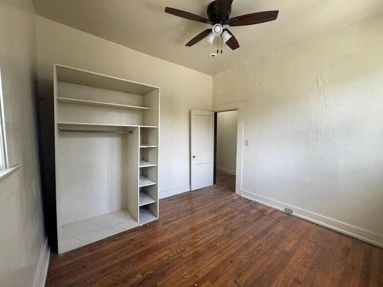 More Photos Of 903 Luttrell St, Knoxville Apartments For Sale
