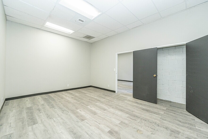 More Photos Of 934 Avila St, Los Angeles Warehouse For Lease