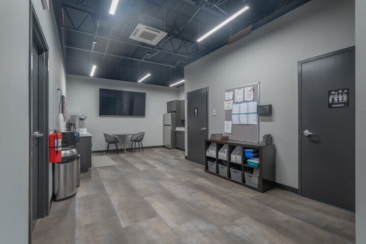 More Photos Of 51 Austin Ave NE, Marietta Light Distribution For Sale