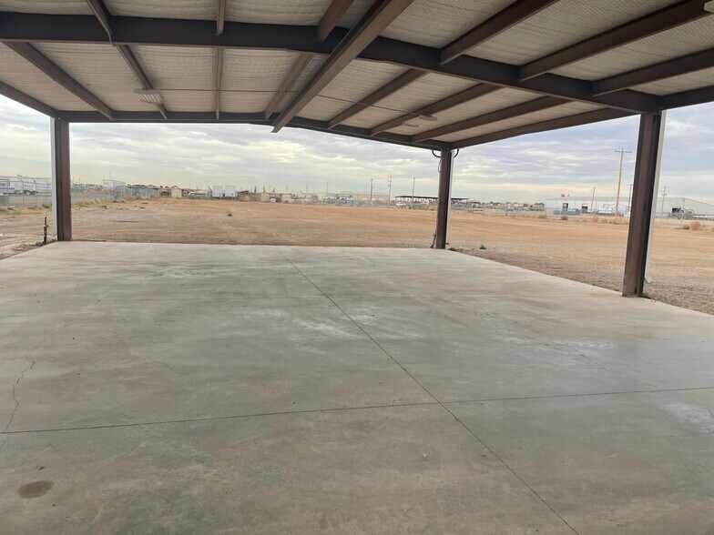 More Photos Of 32 County Road 201, Pecos Industrial For Lease