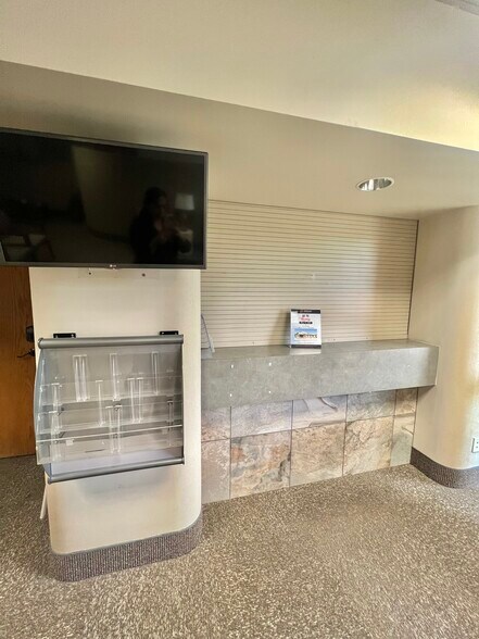 More Photos Of 2530 N 8th St, Grand Junction Medical For Sale