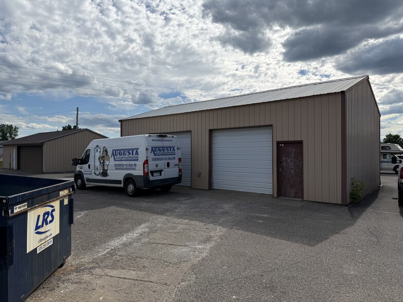 More Photos Of 2805 Clearwater Rd, Saint Cloud Warehouse For Lease