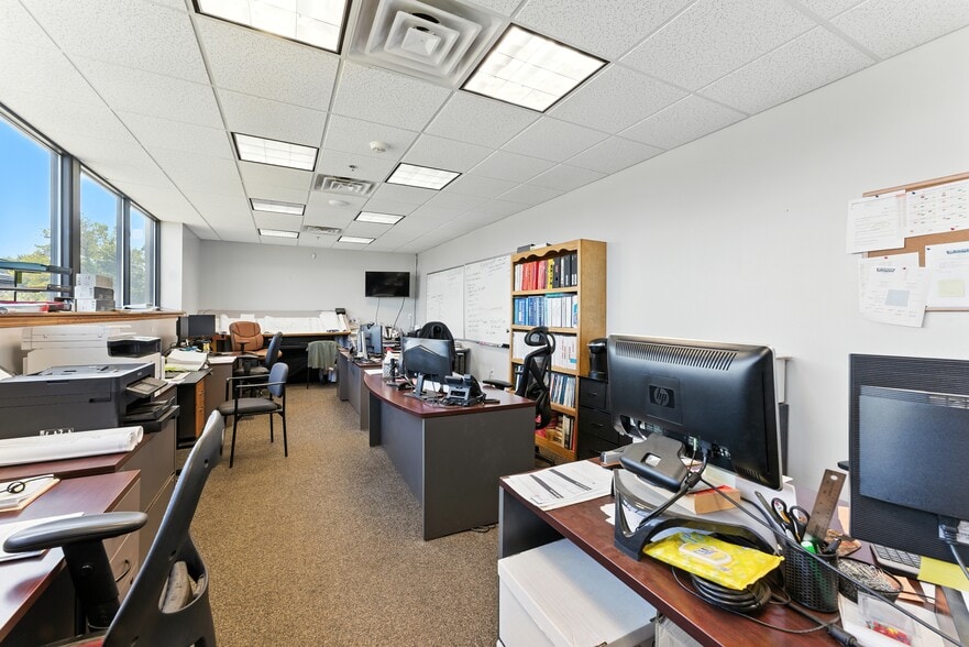 More Photos Of 23 Oregon Rd, Ludlow Industrial For Sale