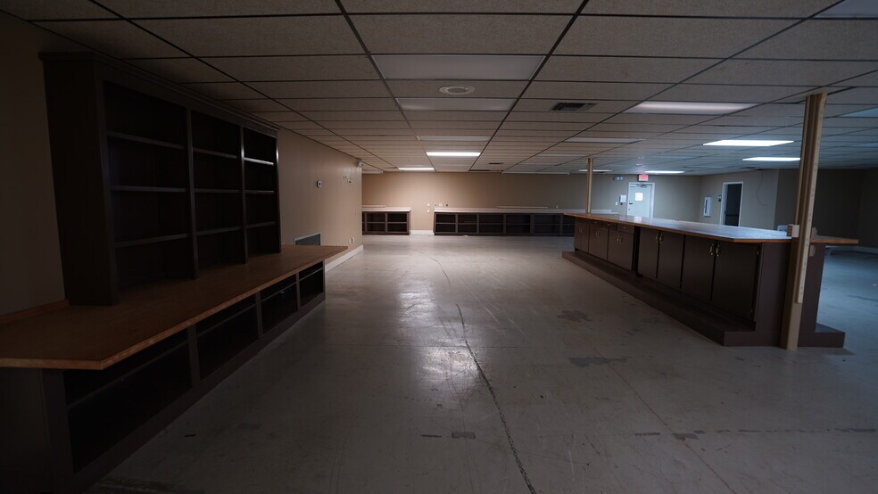 More Photos Of 7923 Airway Park Dr, Mobile Office For Sale