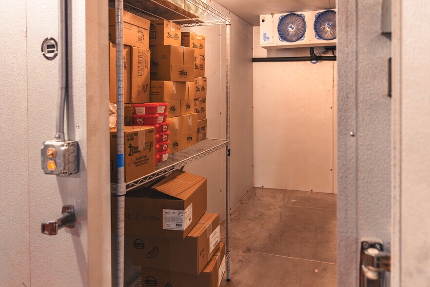 More Photos Of 255 S Willow St, Kenai Freestanding For Sale