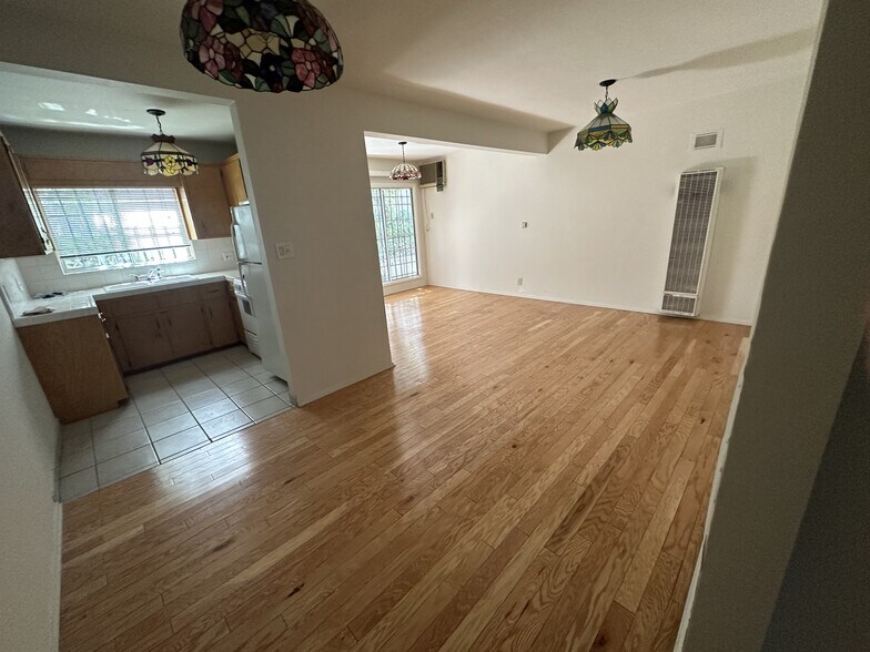 More Photos Of 1403 N Vista St, Los Angeles Apartments For Sale
