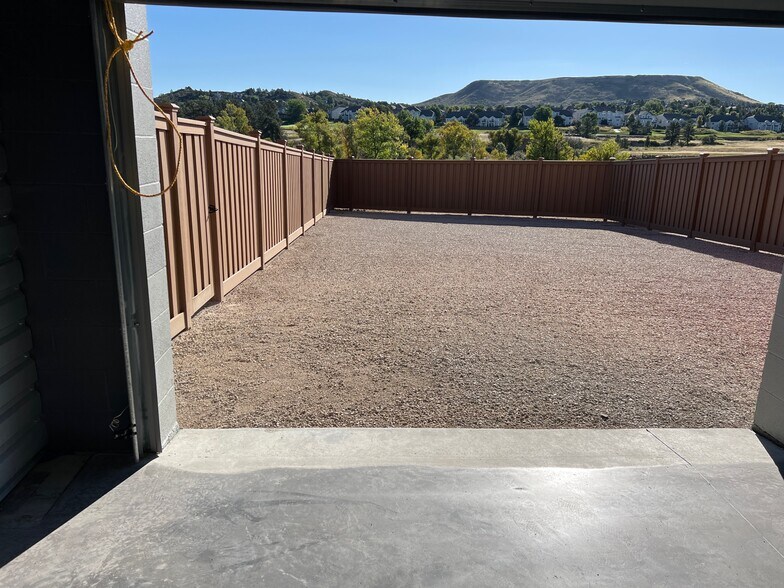 More Photos Of 1006 S. Interstate 25, Castle Rock Light Distribution For Lease