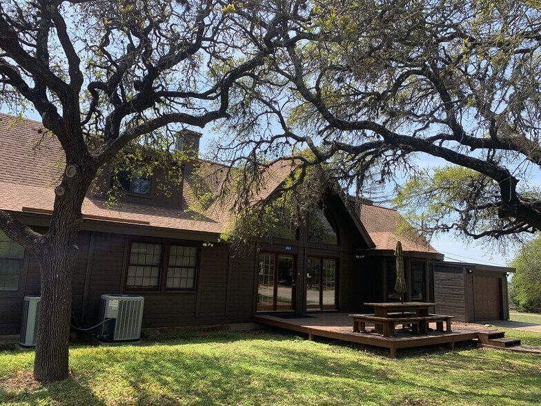 More Photos Of 4225 E Highway 290, Dripping Springs Office For Sale