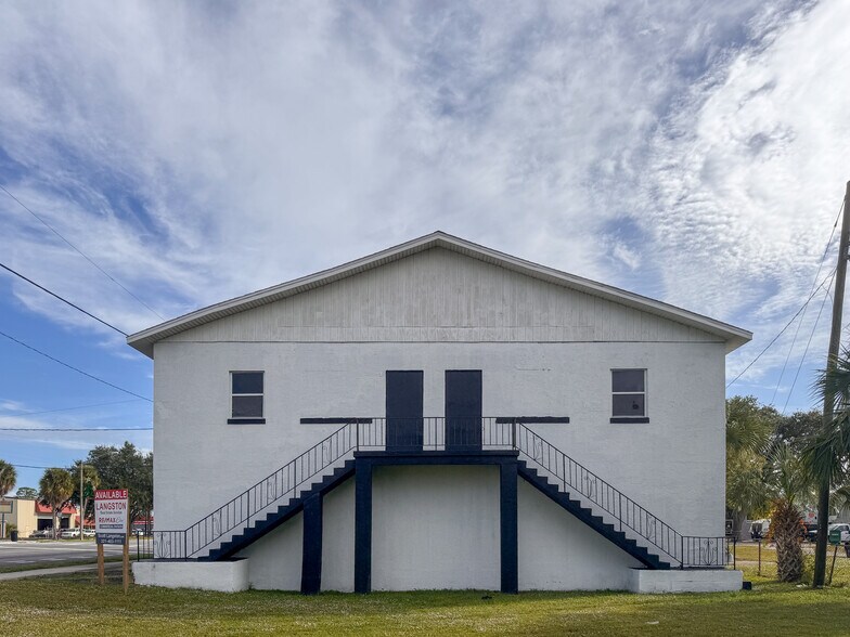 More Photos Of 701 W King St, Cocoa Warehouse For Sale