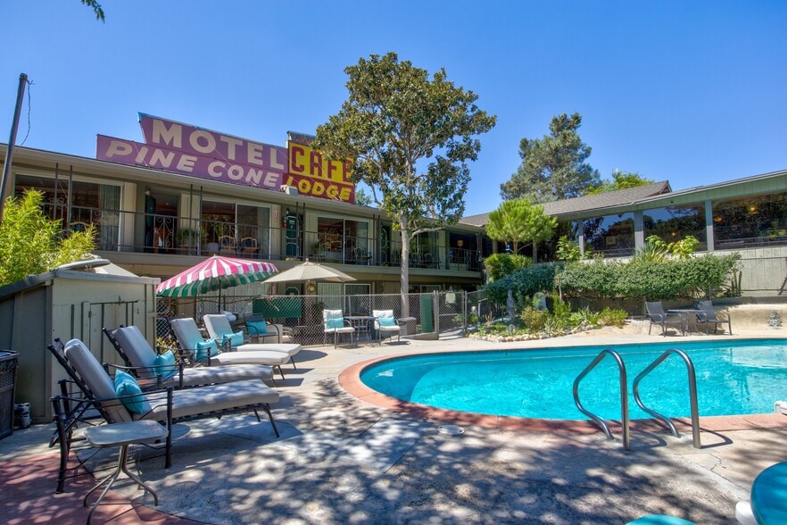 More Photos Of 13383 Sierra Way, Kernville Hotel For Sale