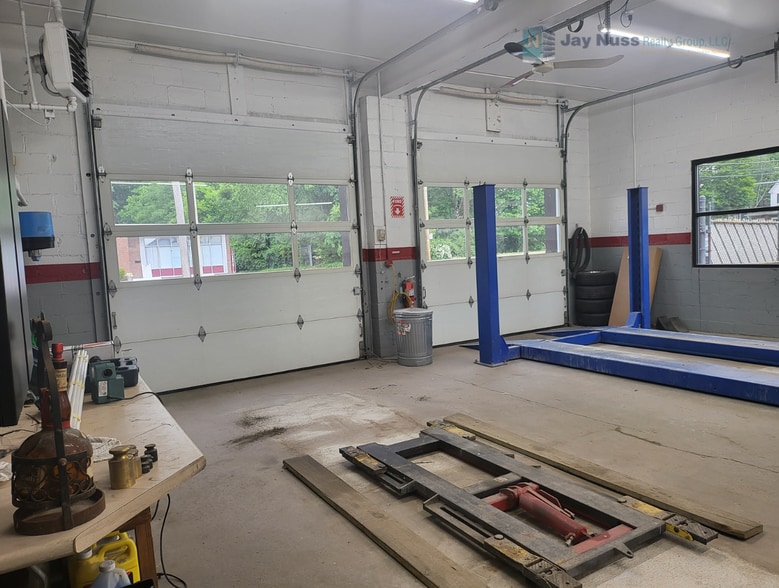 More Photos Of 26 N Central St, East Bridgewater Auto Repair For Sale