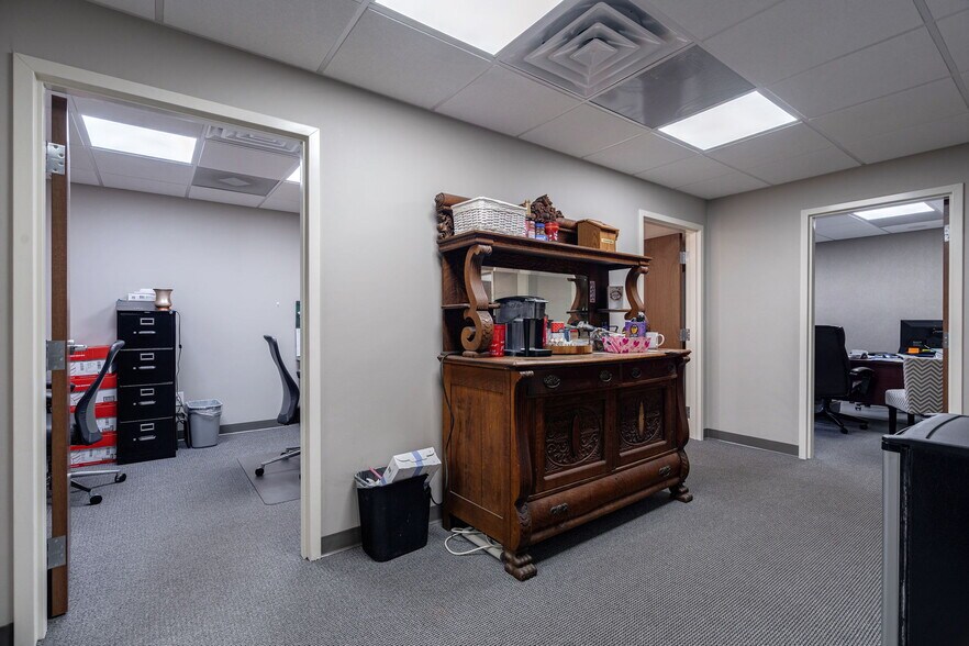 More Photos Of 195 King Ave, Athens Medical For Lease