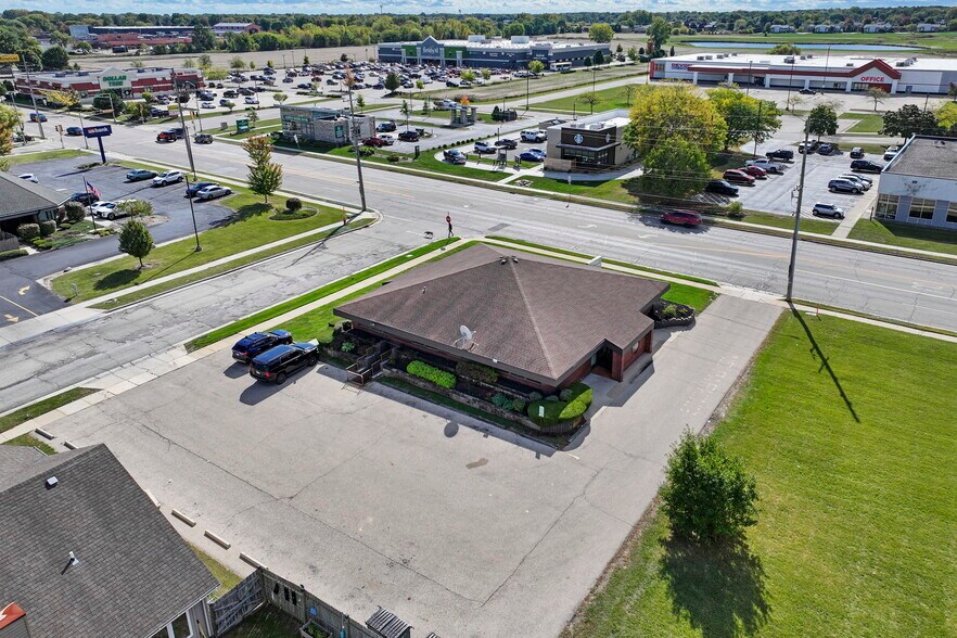 More Photos Of 3410 80th St, Kenosha Office For Sale