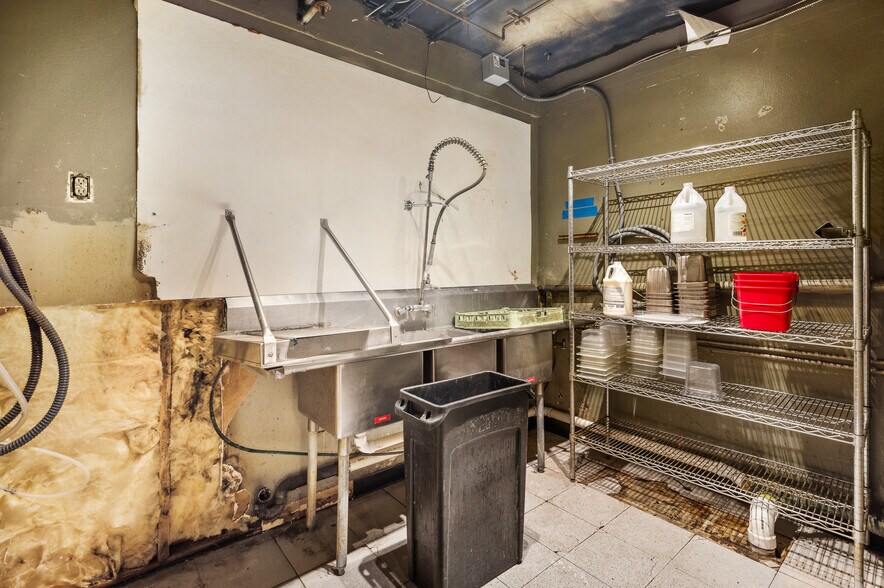 More Photos Of 41 Dravus St, Seattle Apartments For Lease