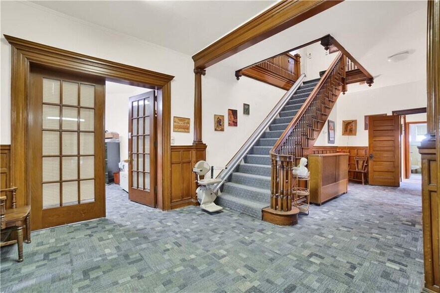 More Photos Of 7114 Kelly St, Pittsburgh Flex For Sale