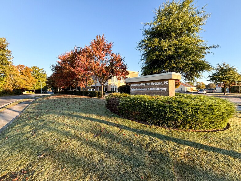 More Photos Of 329 Edwin Dr, Virginia Beach Medical For Lease