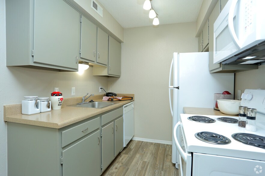 More Photos Of 6326 S 107th East Ave, Tulsa Apartments For Sale