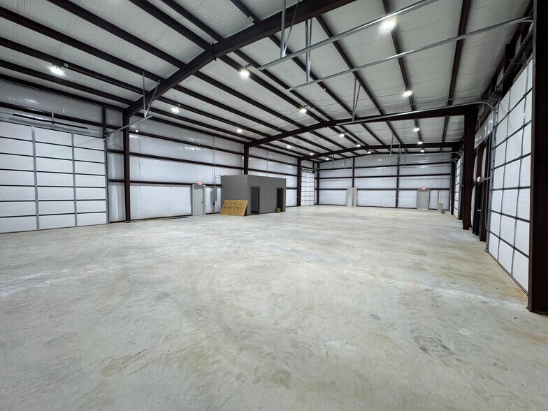 More Photos Of 200 Boyd Business Pky, Boyd Warehouse For Sale