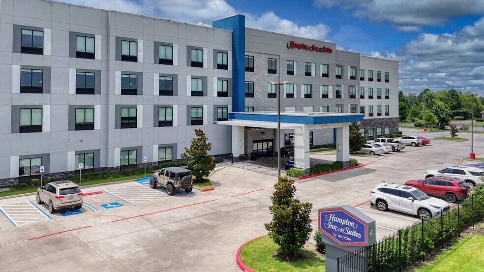 More Photos Of 14120 Karissa Ct, Houston Hotel For Sale