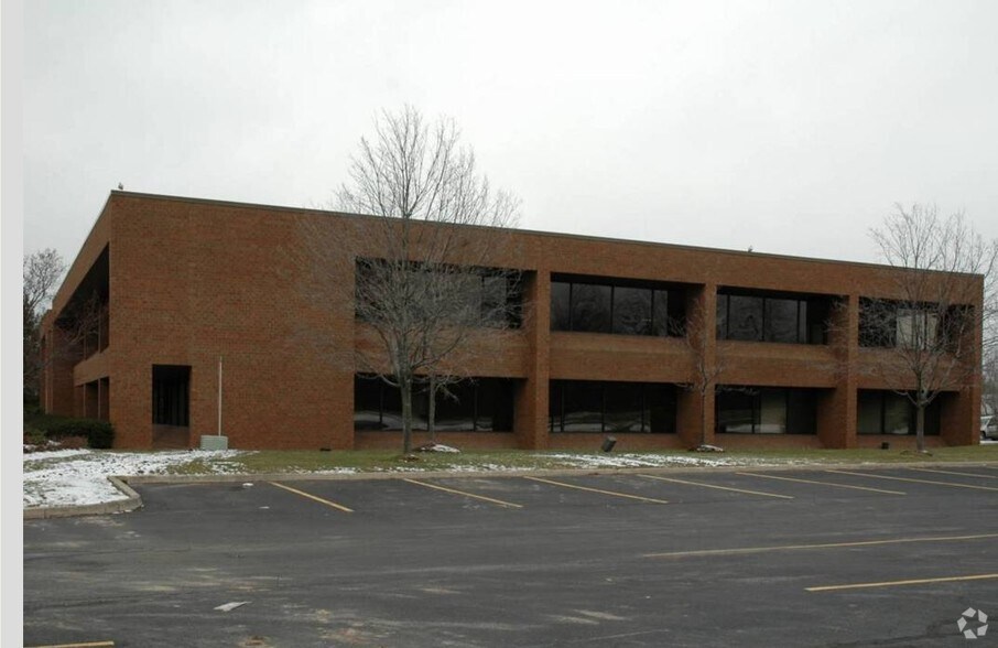 More Photos Of 445 Electronics Pky, Liverpool Office For Lease