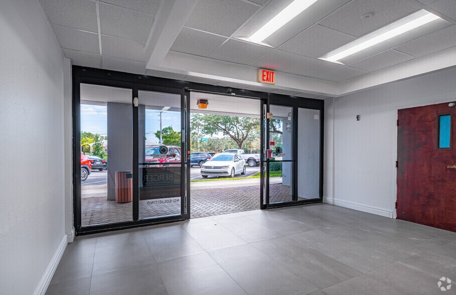 More Photos Of 9600 W Sample Rd, Coral Springs Office For Lease