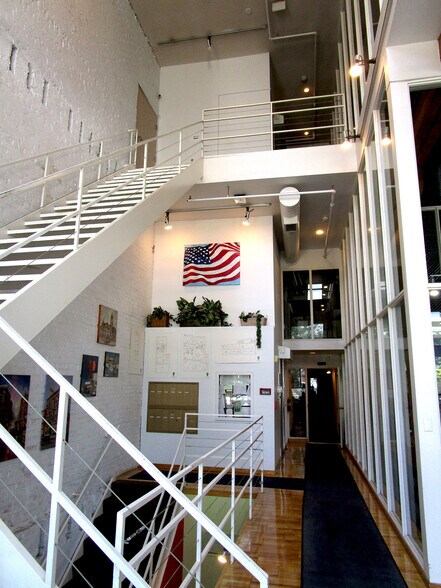More Photos Of 1209 Harney St, Omaha Office Residential For Sale