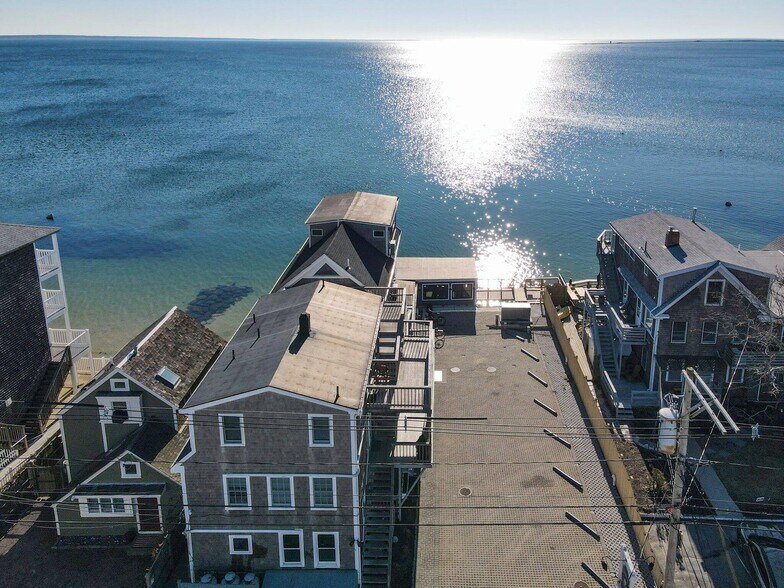 More Photos Of 539 Commercial St, Provincetown Storefront Retail Residential For Sale