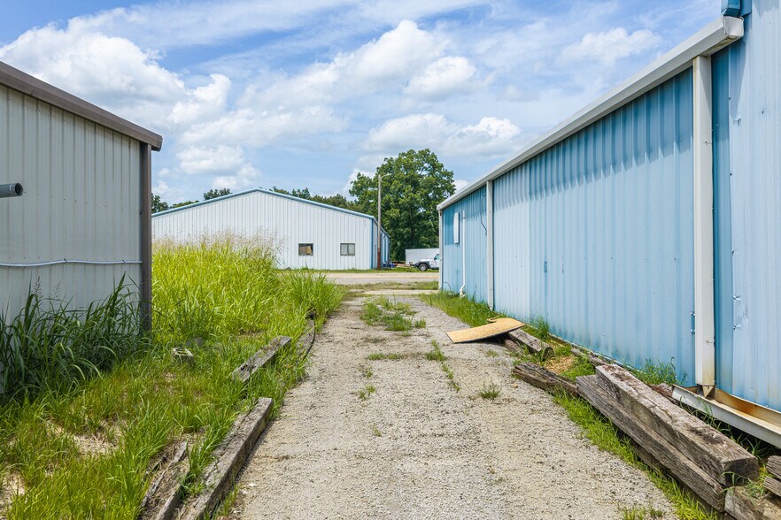 More Photos Of 479247 US Highway 64, Roland Flex For Sale