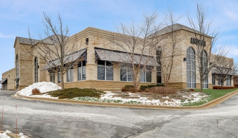 Primary Photo Of 1231 George Towne Dr, Pewaukee Office For Lease
