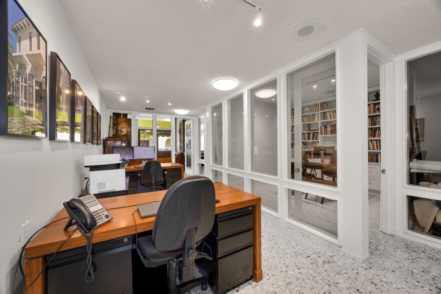 More Photos Of 337 Palermo Ave, Coral Gables Office For Sale
