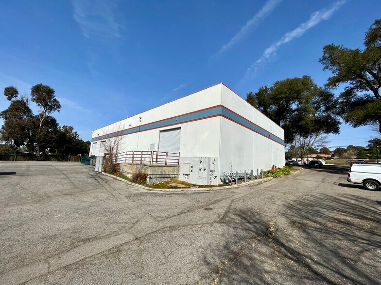 More Photos Of 3100 El Camino Real, Atascadero Industrial For Lease