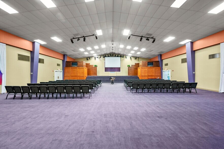 More Photos Of 14415 Fondren Rd, Missouri City Religious Facility For Sale