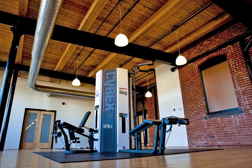 More Photos Of 409 Canal St, Plantsville Loft Creative Space For Lease