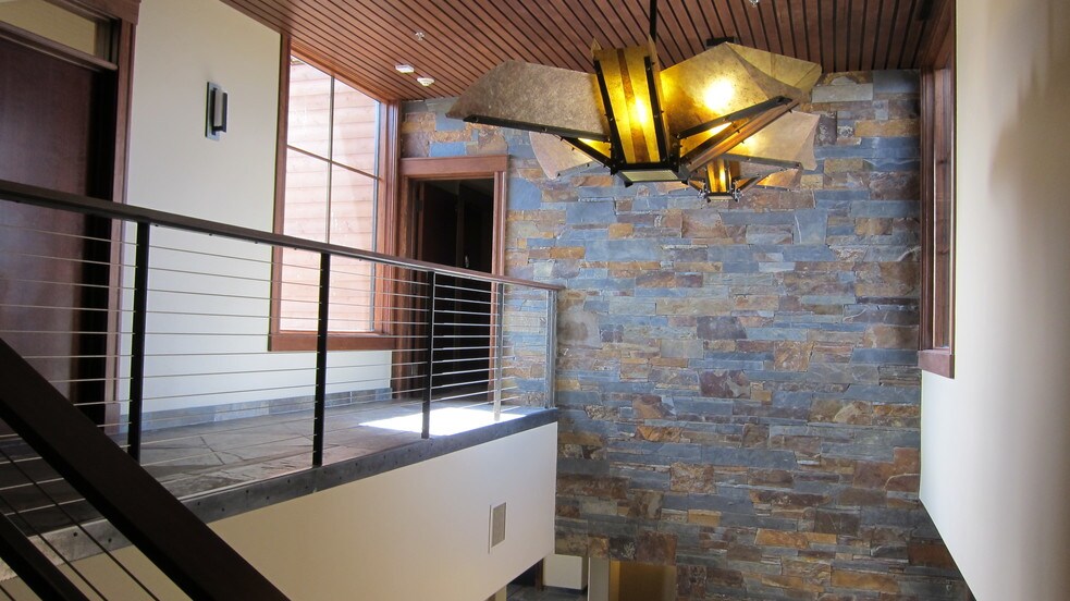 More Photos Of 12277 Soaring Way, Truckee Office Residential For Lease