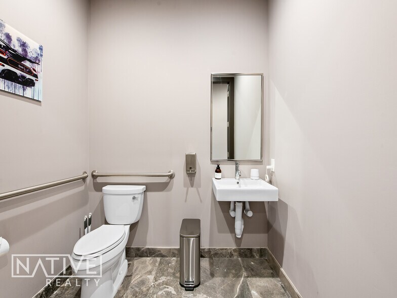 More Photos Of 6199 N Federal Hwy, Boca Raton Freestanding For Sale