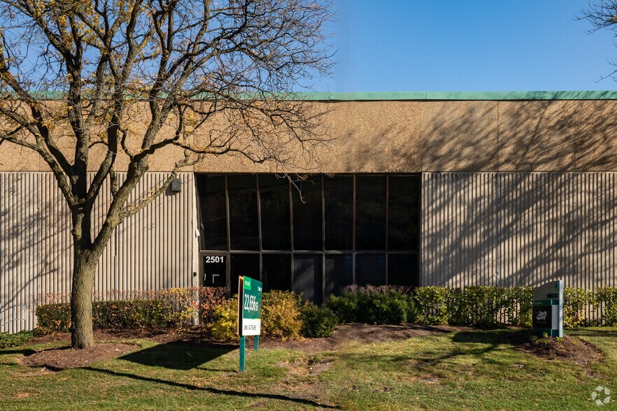 More Photos Of 1301-1401 Mark St, Elk Grove Village Unknown For Lease