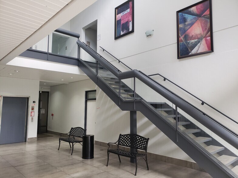 More Photos Of 7000 SW 97th Ave, Miami Office For Sale