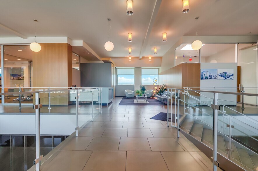 More Photos Of 1730-1738 Berkeley St, Santa Monica Loft Creative Space For Lease